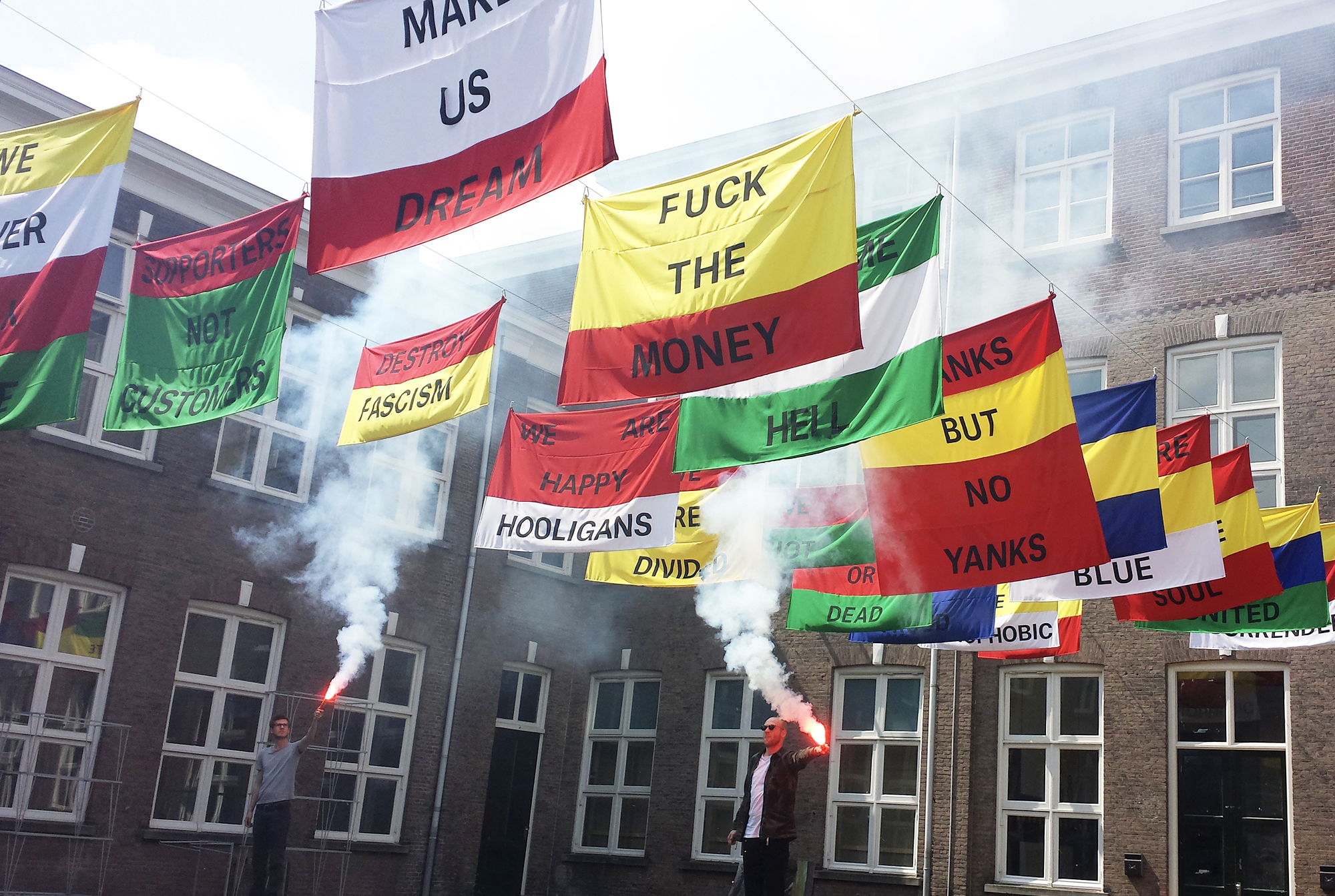 Lennarts & de Bruijn